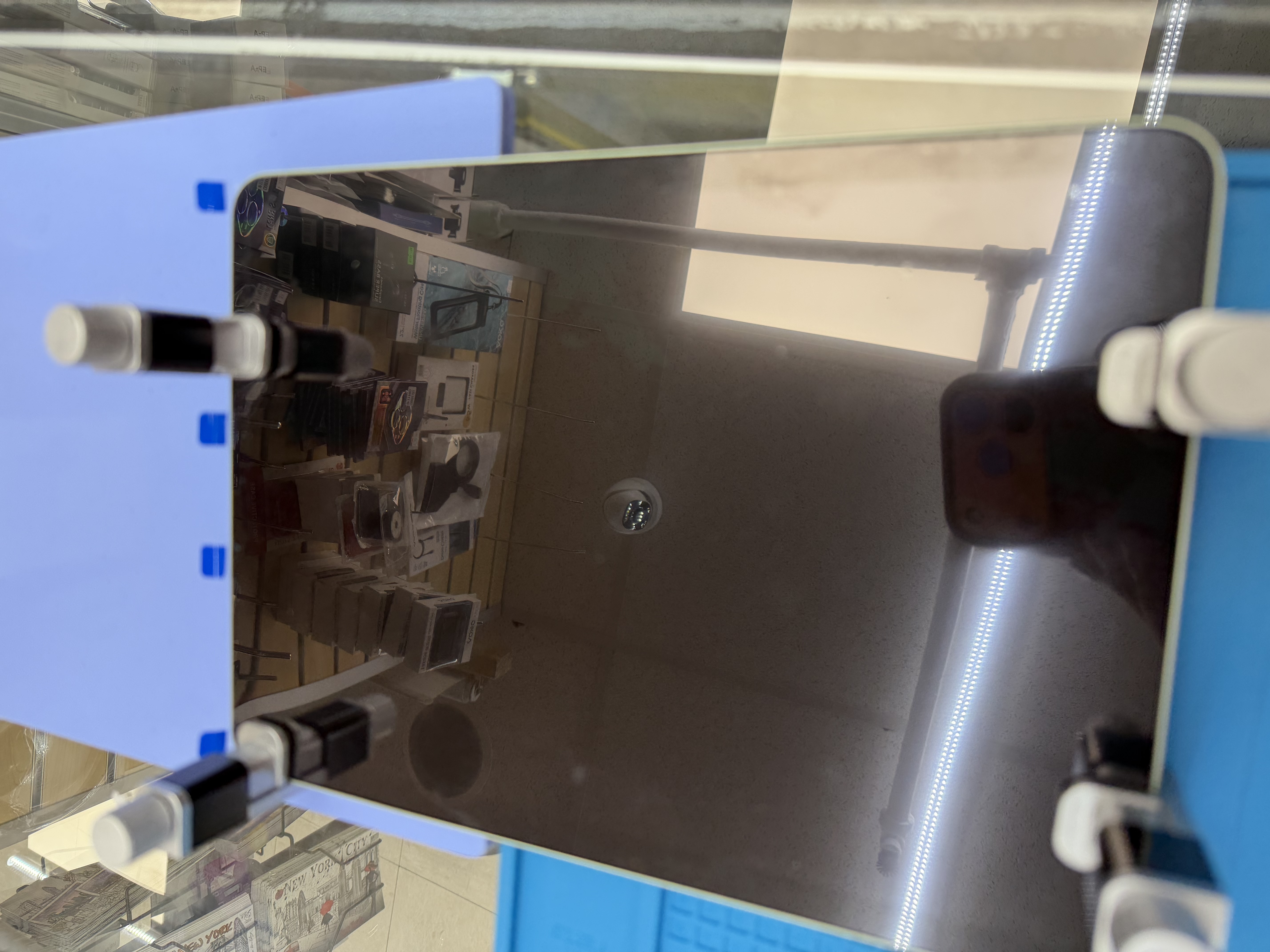 iPad screen fully repaired and restored at Fixtronics NYC